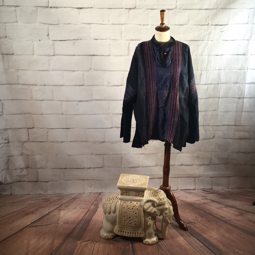 Hill Tribe Hemp 100% Hemp Pullover Sweatshirt Top in Red and Blue